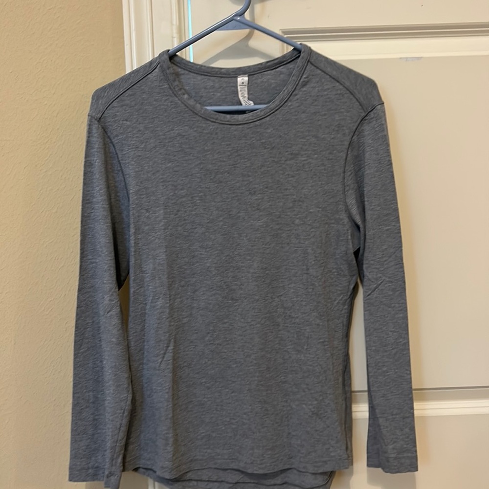 Grey Longsleeve Lululemon tee